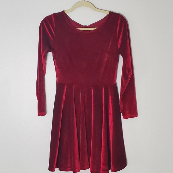 Baby Doll Vevet Dress - Picture 1 of 3